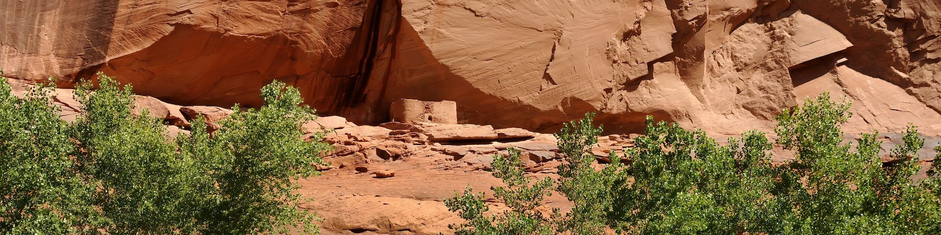 Surrounding Terrain, Cliffs, and Valley Canyon De Chelly Arizona