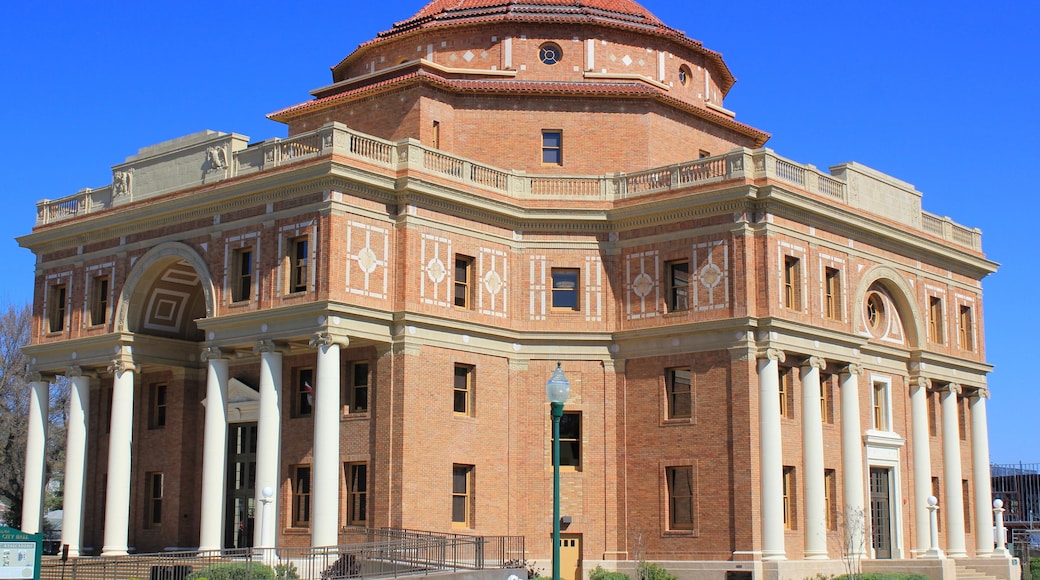 Atascadero, California, City Hall