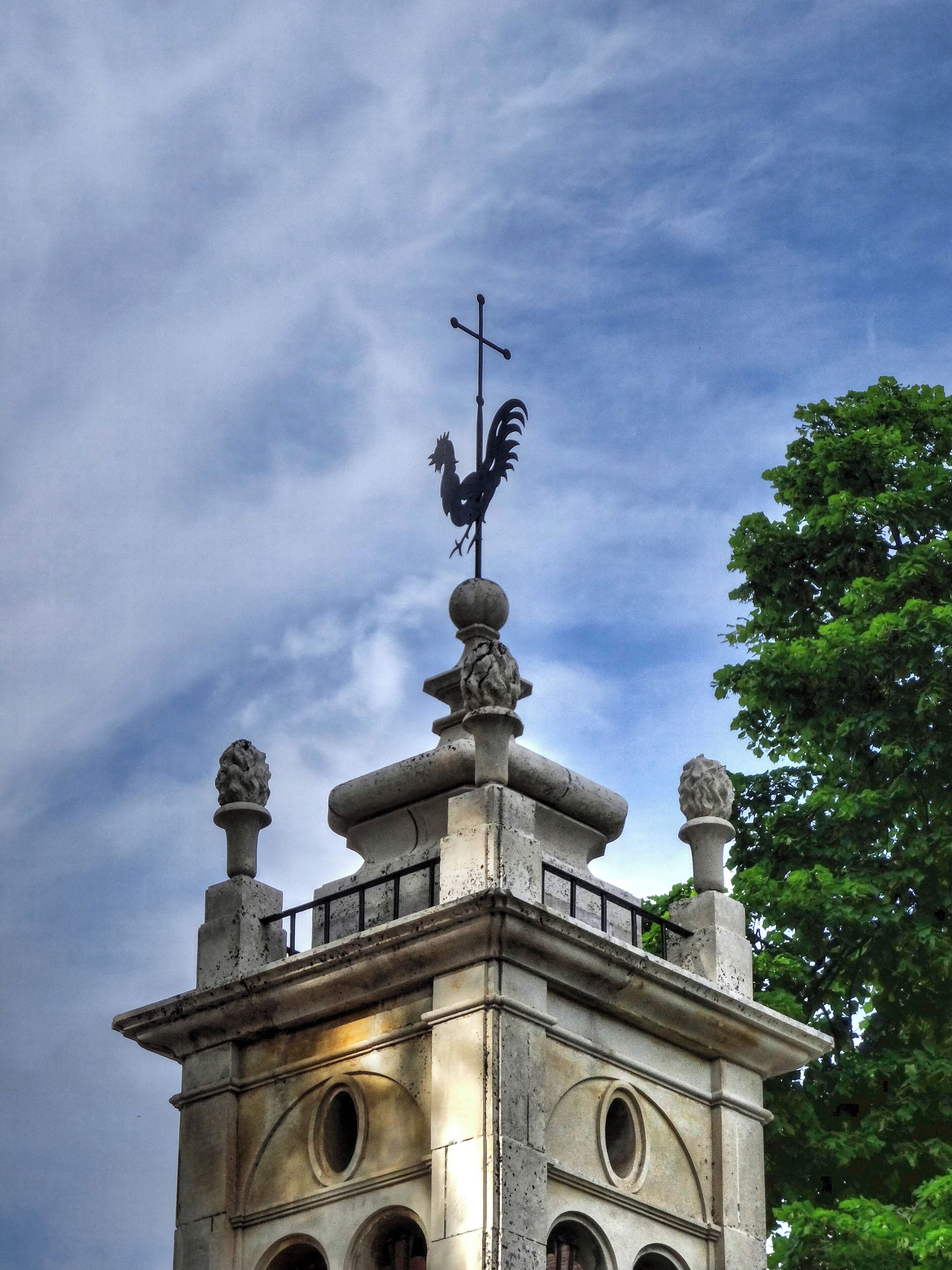 #coimbra #portugal
Inaugurado em 1940, o Portugal dos Pequenitos fica situado em Coimbra e Ă© um parque temĂĄtico concebido para mostrar, em escala reduzida, as principais construçÔes e monumentos portugueses situados em Portugal e no resto mundo. EstĂĄ organizado em PaĂses de LĂngua Oficial Portuguesa, Portugal Insular, Portugal Monumental, Coimbra, Casas Regionais, Casa da Criança e Parque Infantil.
Inaugurated in 1940, Portugal dos Pequenitos is located in Coimbra and is a theme park designed to show, on a reduced scale, the main Portuguese buildings and monuments located in Portugal and in the world. It is organized in Countries of Portuguese Official Language, Insular Portugal, Monumental Portugal, Coimbra, Regional Houses, Children's House and Children's Park.