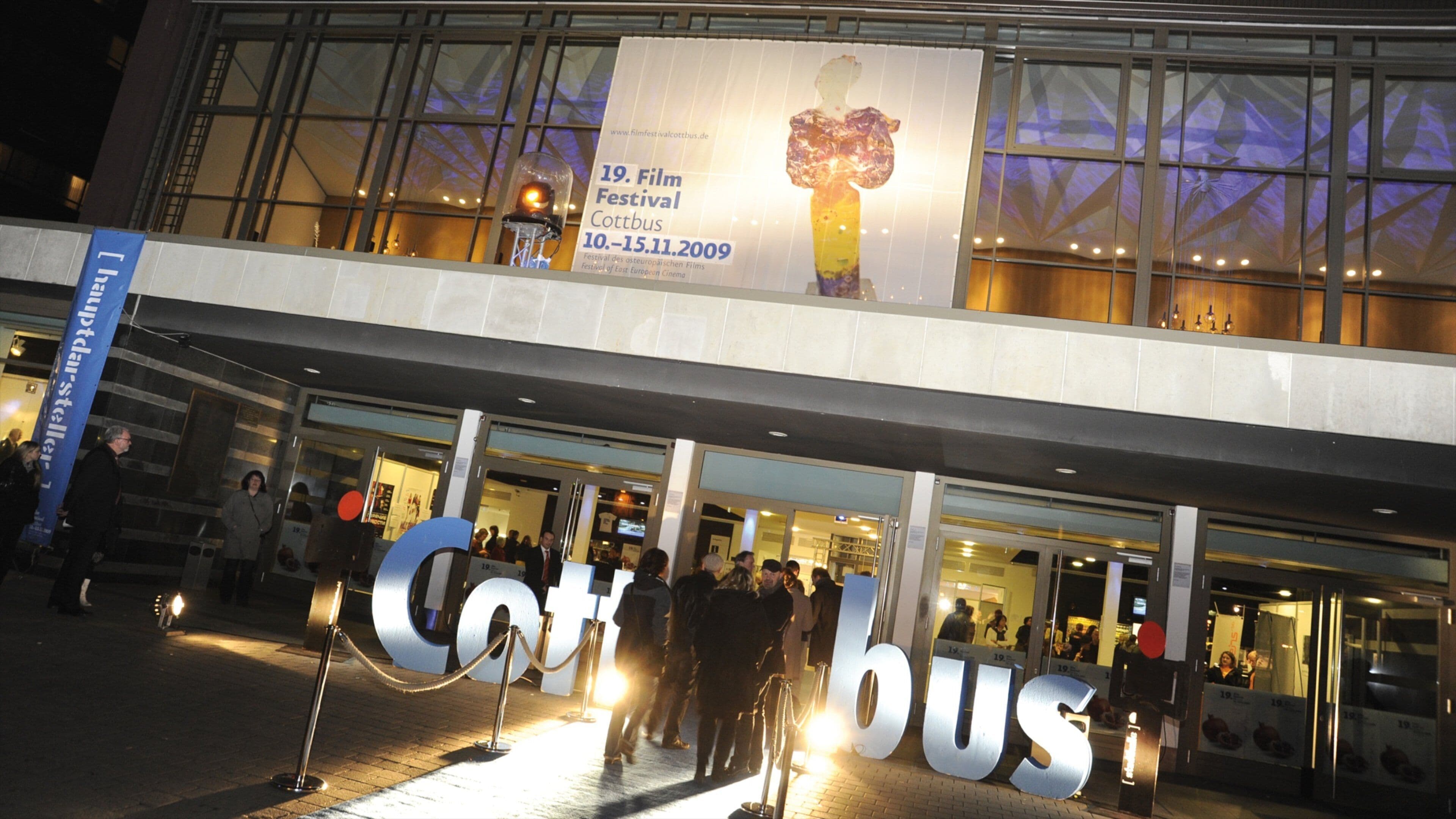 Cottbus das einen Stadt, bei Nacht und Nachtleben