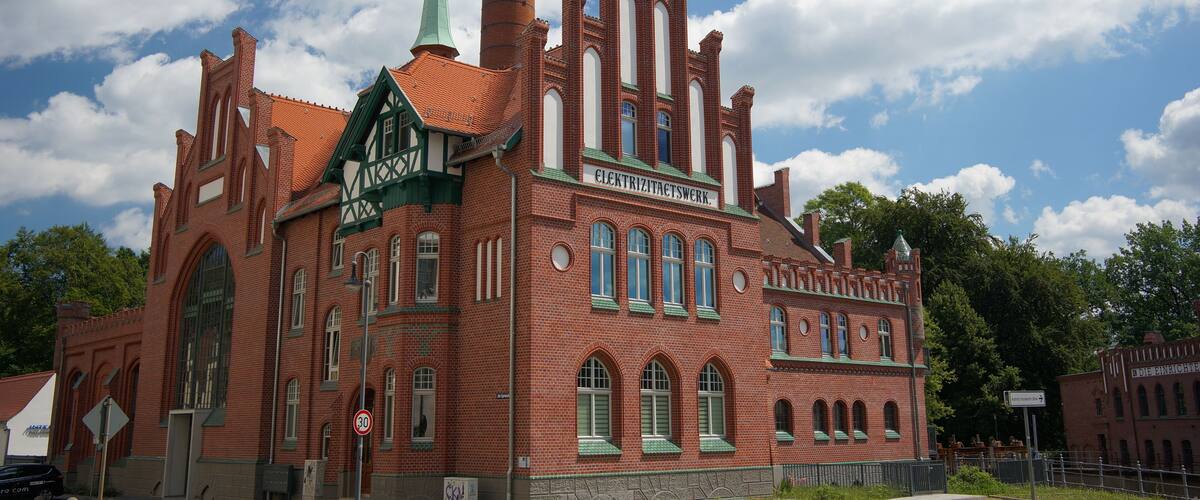 F4, circular polarizing filter