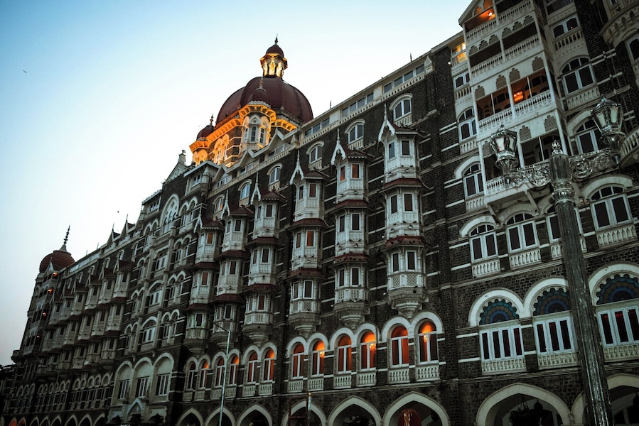 Tal Palace and Towers, my favourite place to stay in Mumbai - the heritage wing is particularly beautiful. The lights on the first floor are from Sea Lounge, an excellent tea place overlooking the Gateway of India and the ocean.