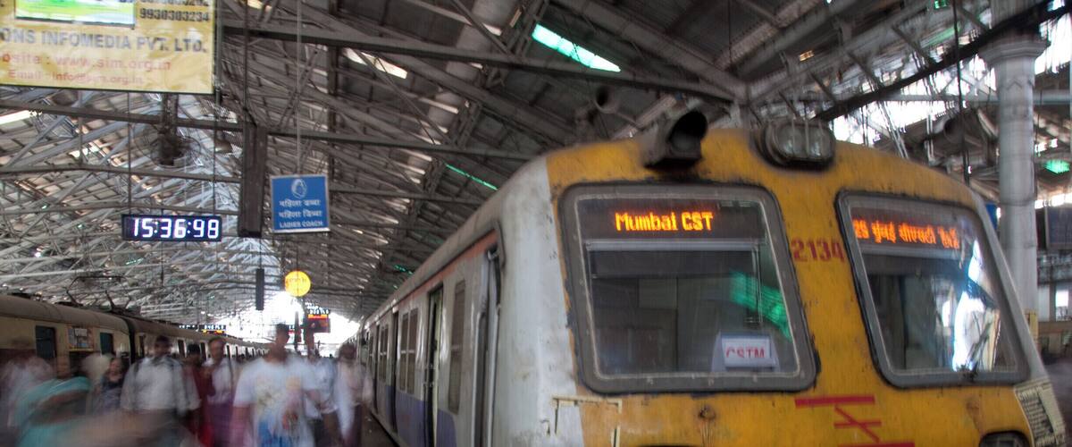 You gotta take one of these trains to experience the life of commuting in Mumbai. #train #india #crowd #city