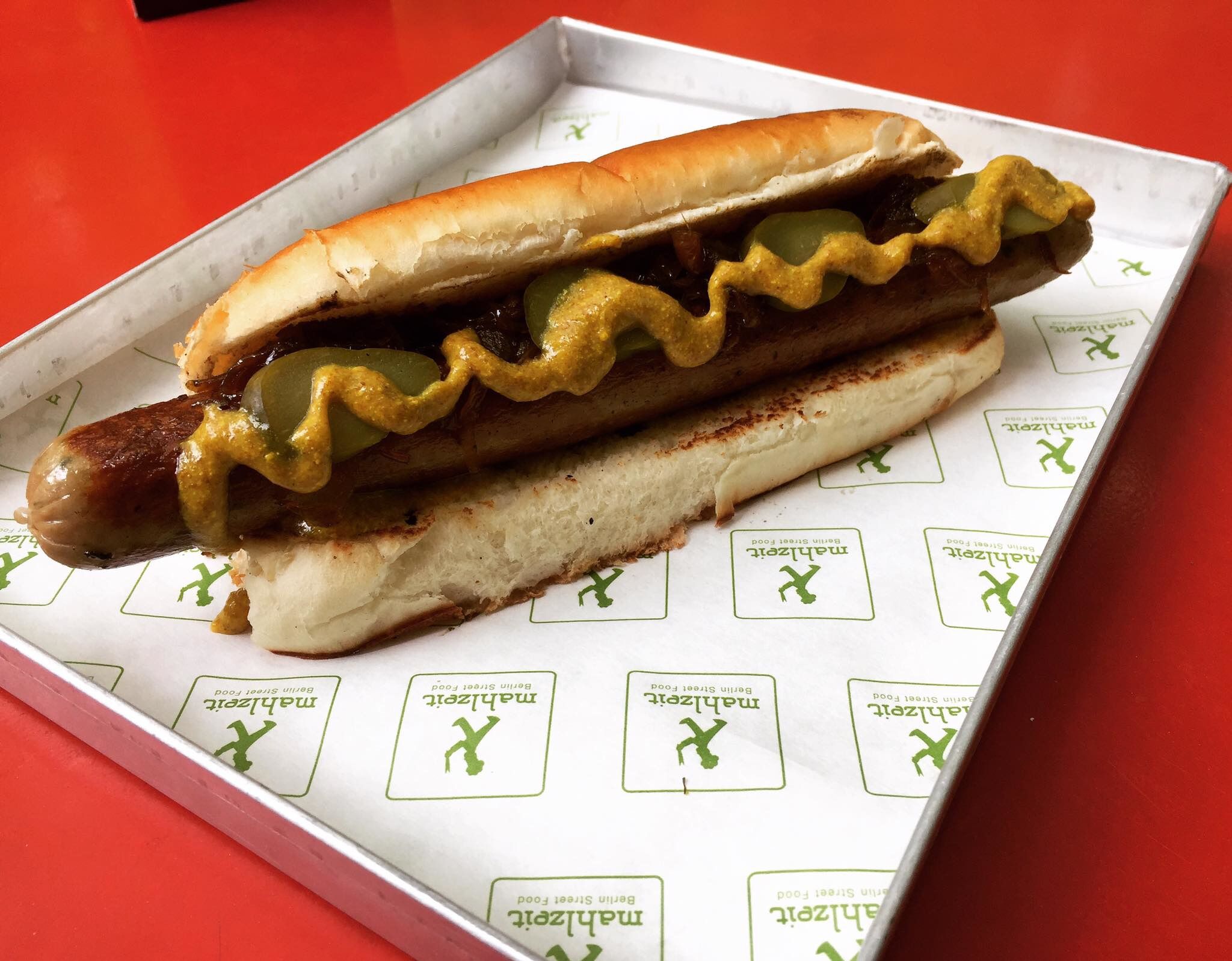 Bratwurst Hotdog
#TroverFoodies