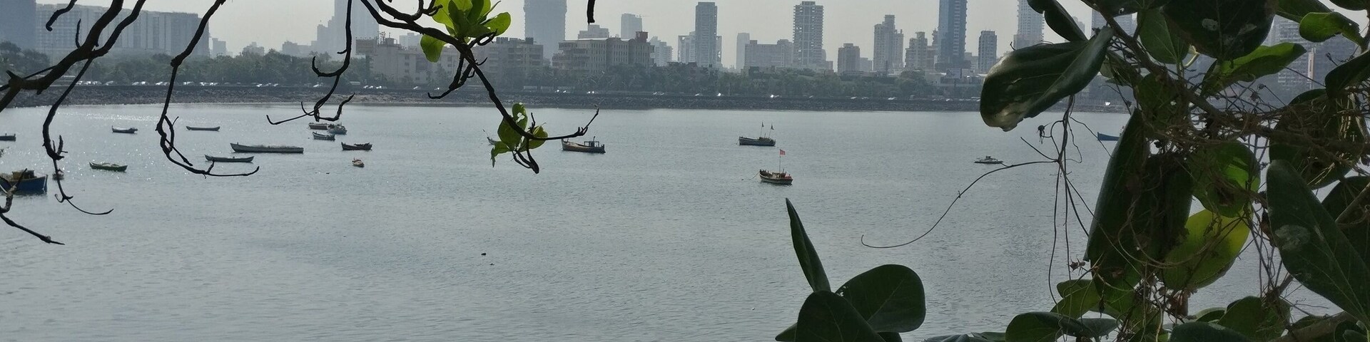 View from the lesser known Mahajani Dargah on the other side of Haji Ali dargah. A calmer place with very little crowd.