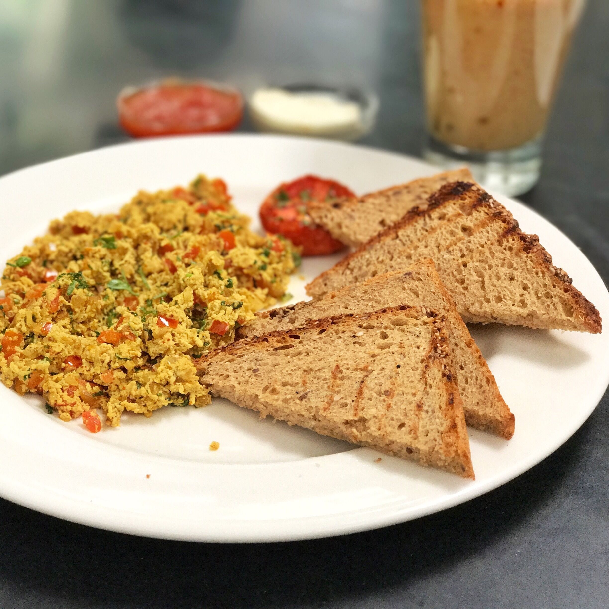 On the busy, chaotic streets of Mumbai, Village Shop is a little oasis surrounded by bamboos and green wilderness. Their new menu features a wide vegan selection - my favourites are the tofu scramble with vegan butter, and raw cacao and avocado milkshake. Go on a cool, breezy day and enjoy the verandah seating - you’ll forget all about Mumbai’s chaos for a while 😉

#mumbai #vegan #food #theshootingstar #responsibletravel 