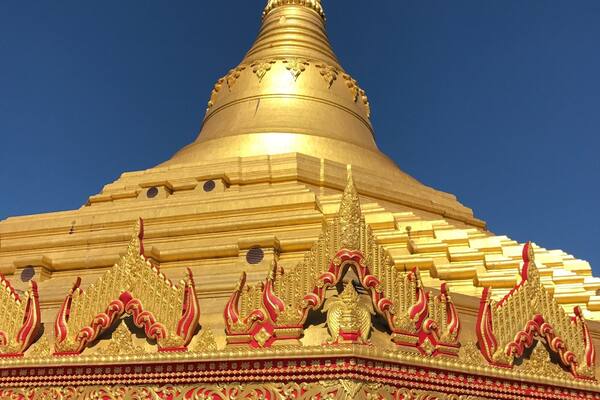 Beautiful pace to visit ! Peaceful and relax way of meditation .