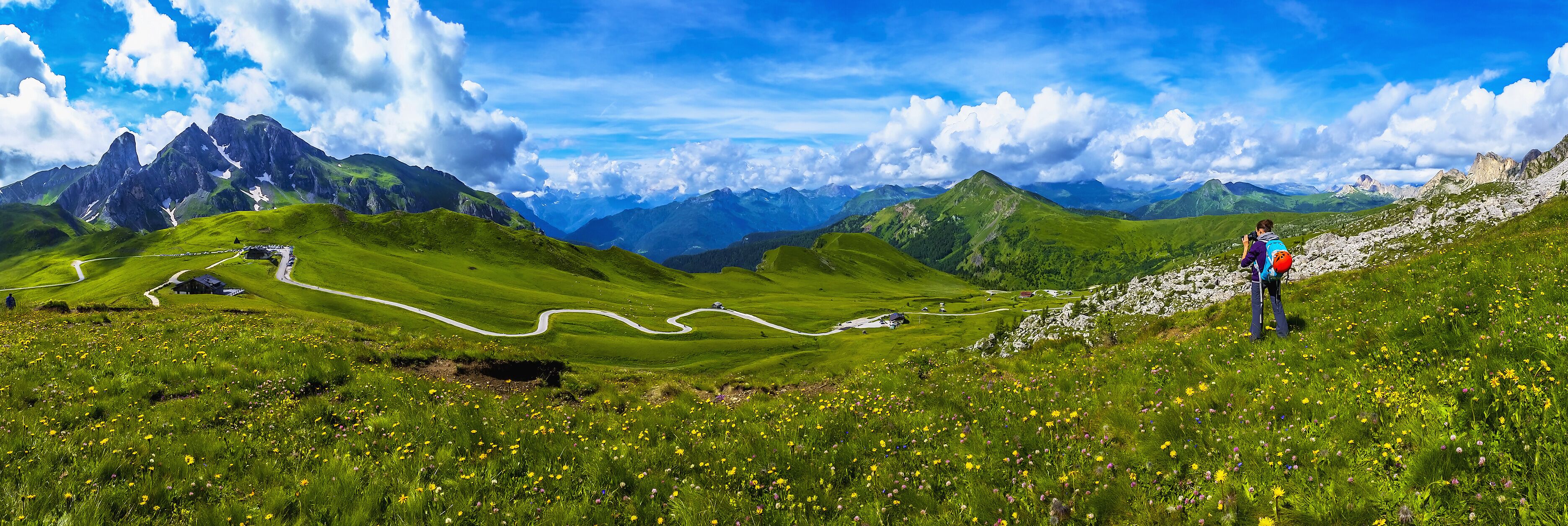 Young woman on a mountain trail, Tofane, Dolomites, Italy