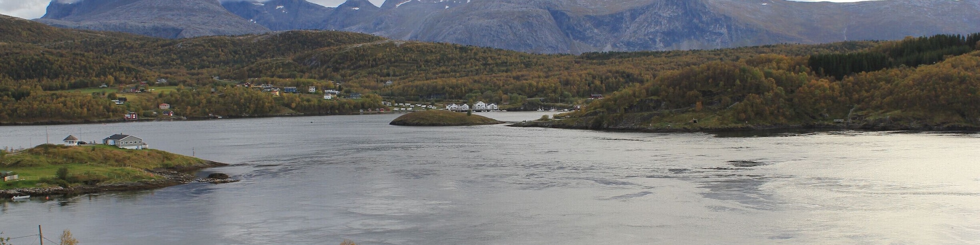 This place is so sweet - it's a small strait with the strongest tidalwave in the world #nationalpark