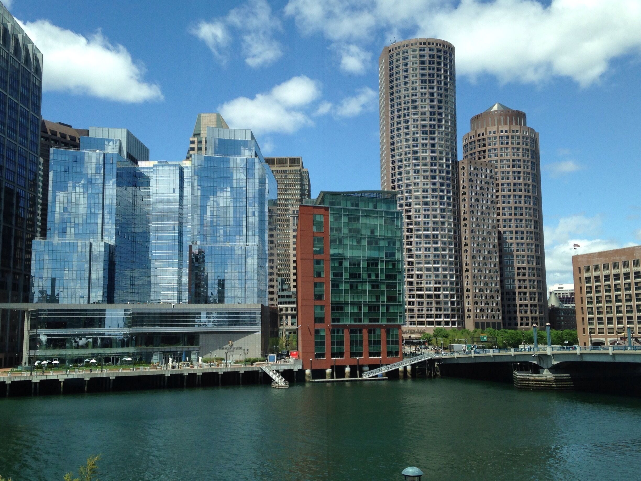 Downtown Boston skyline from the Boston Children's Museum. Terri and I spent morning and most of the afternoon with our Greg, his wife Xu, our daughter Stephanie and our grandson Daniel at the museum playing.