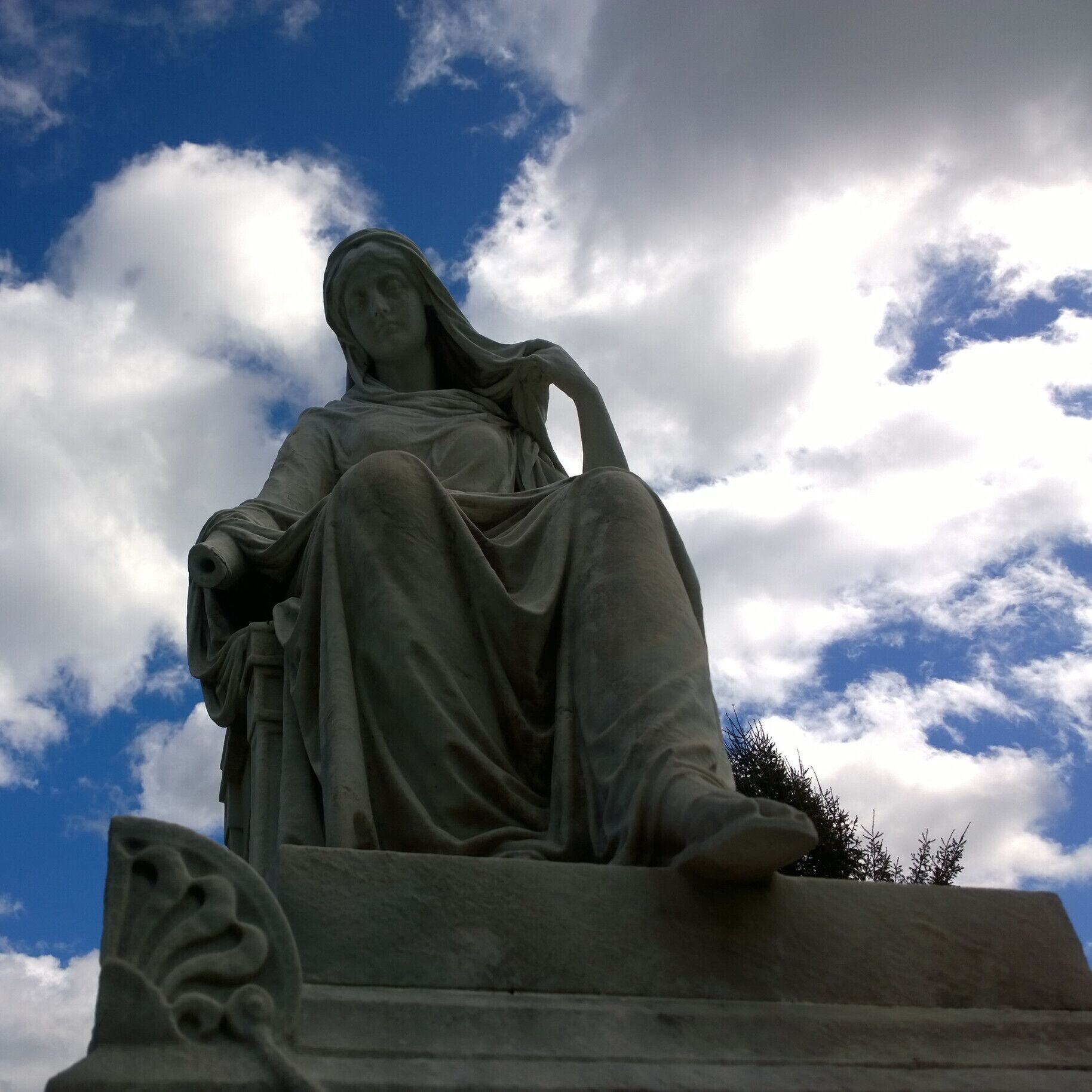 Million shades of the setting sun! #sentosa #singapore #fun #sunset 