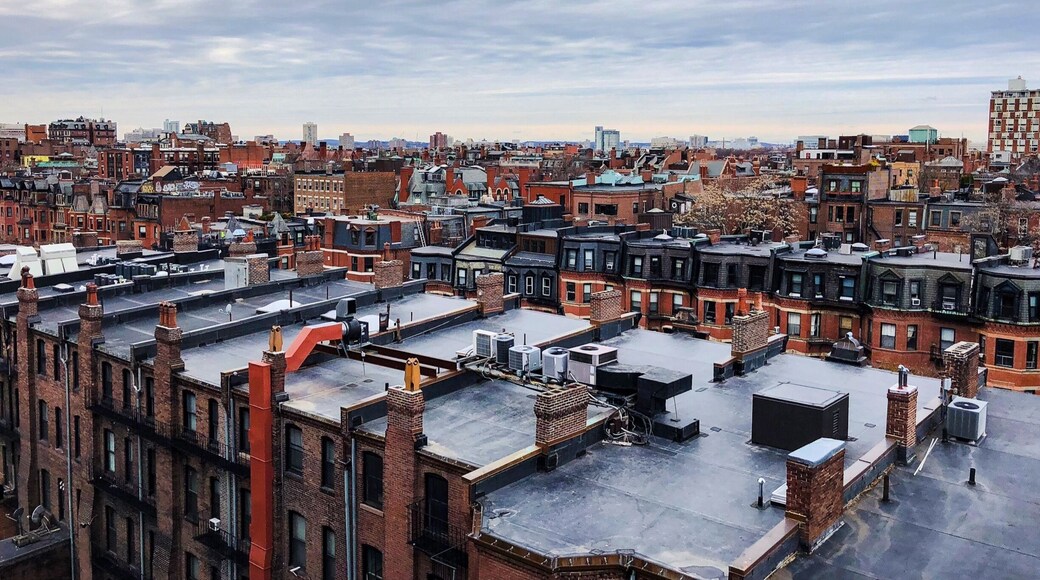Roof top view from Expedia office in Boston #backbey #lifeatexpedia #red