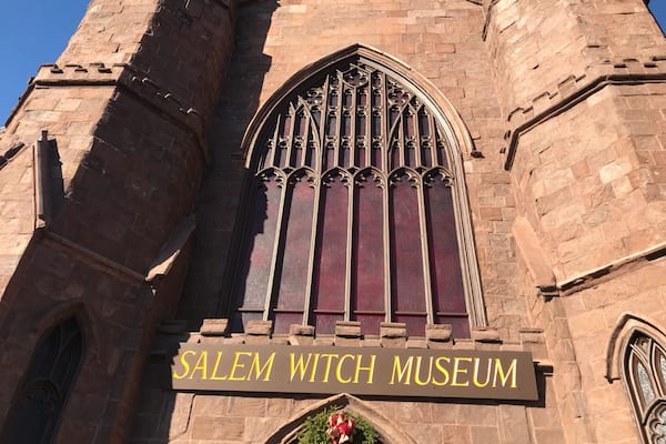 Awesome stories of the witch trials.