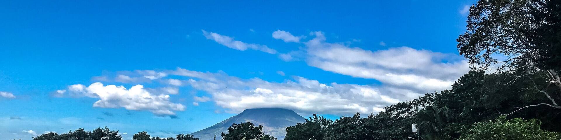 Volcano view from Merida ! take me back #lifeatexpedia #nicaragua #ometepe