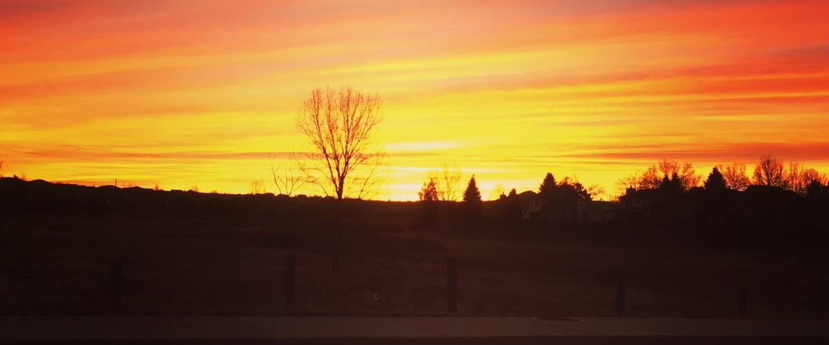 Sunrise in the neighborhood