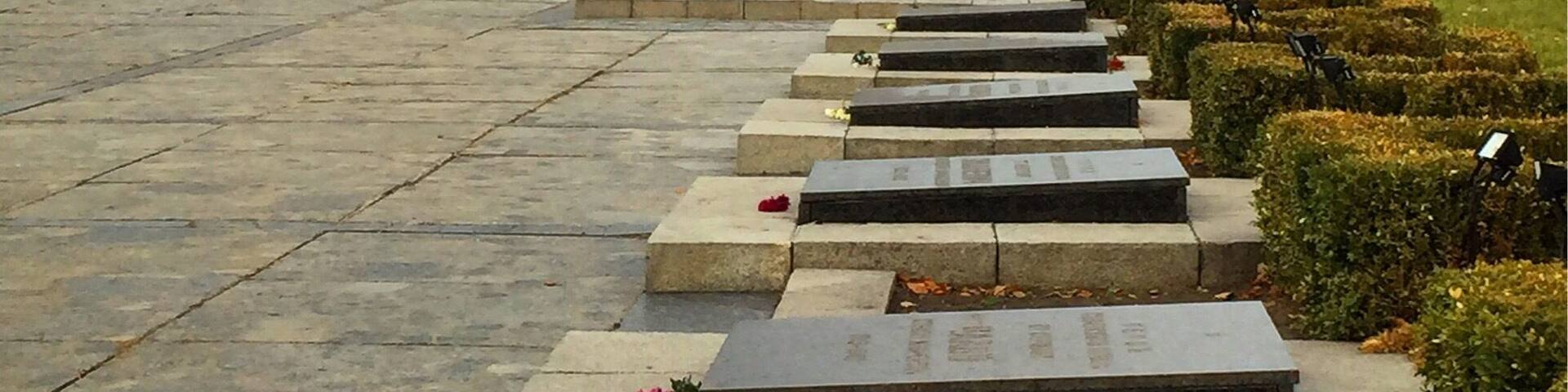 The motherland monument in Cherkasy looks quite similar to Rodina Mat in Kyiv. Complete with the requisite WW2 memorial.