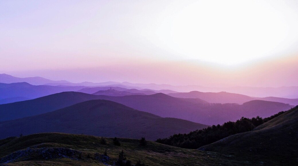 A view from Buzludzha Monument during summer sunset.
#BVStrove