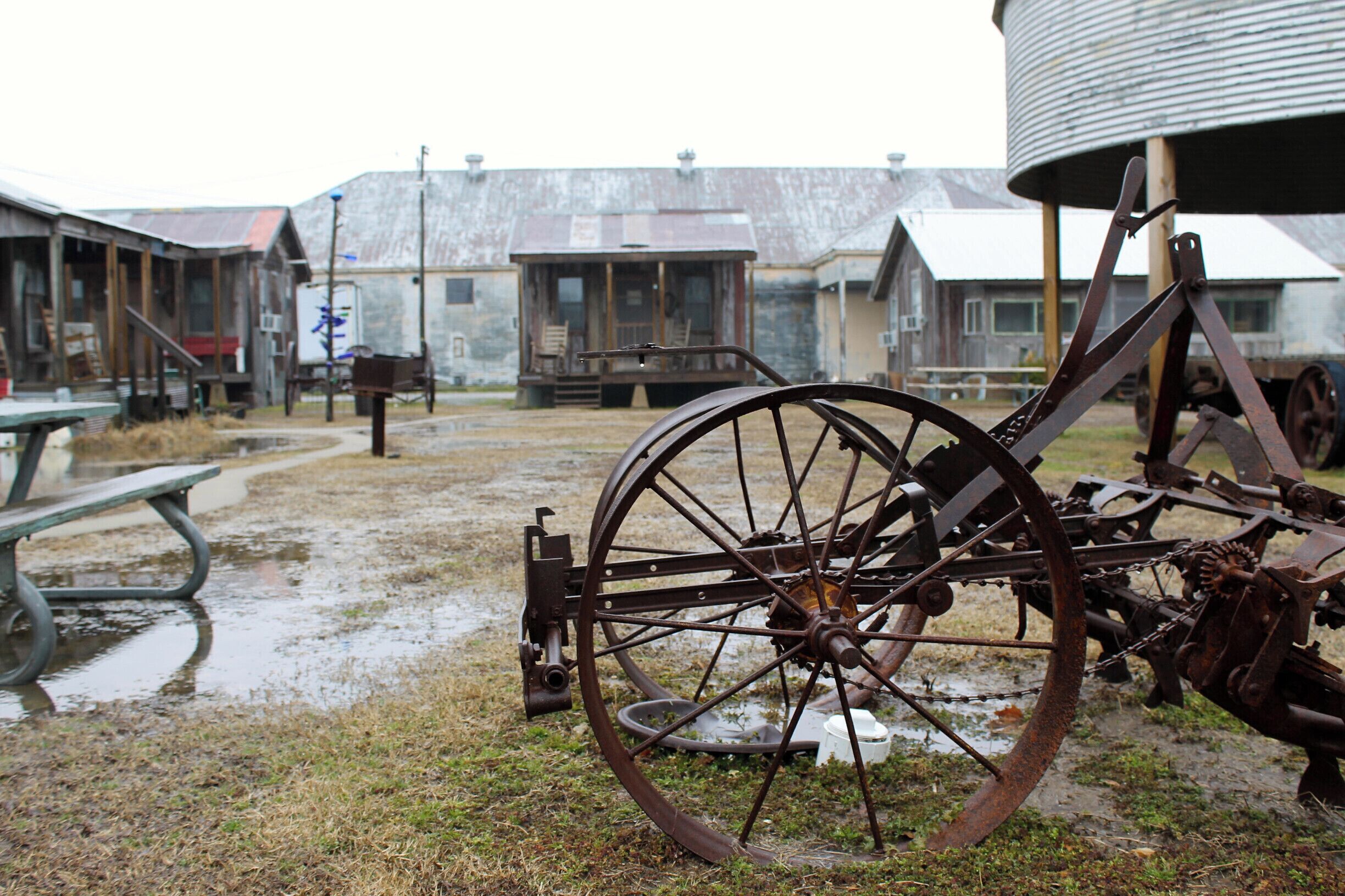 The Shack Up Inn: Beer and Breakfast 