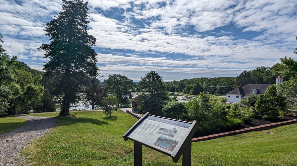 Dunbar Cave state park Clarksville TN