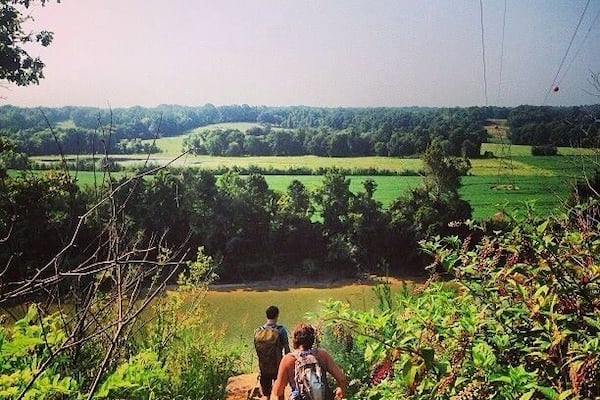 Kings bluff is a great location for beginner rock climbers. It has a ton of short routes of all different levels. Plus you are right at water edge.