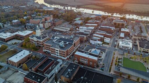 ํด๋ผํฌ์ค๋น