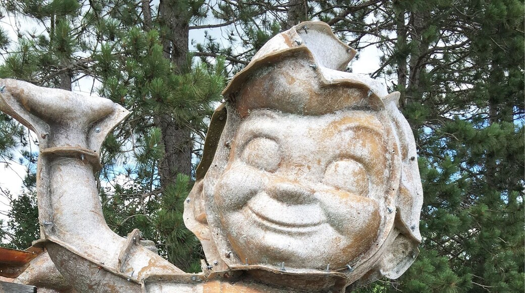 Fiberglass grave yard in Sparta WI was a fun and quick stop they had everything it was kinda cool