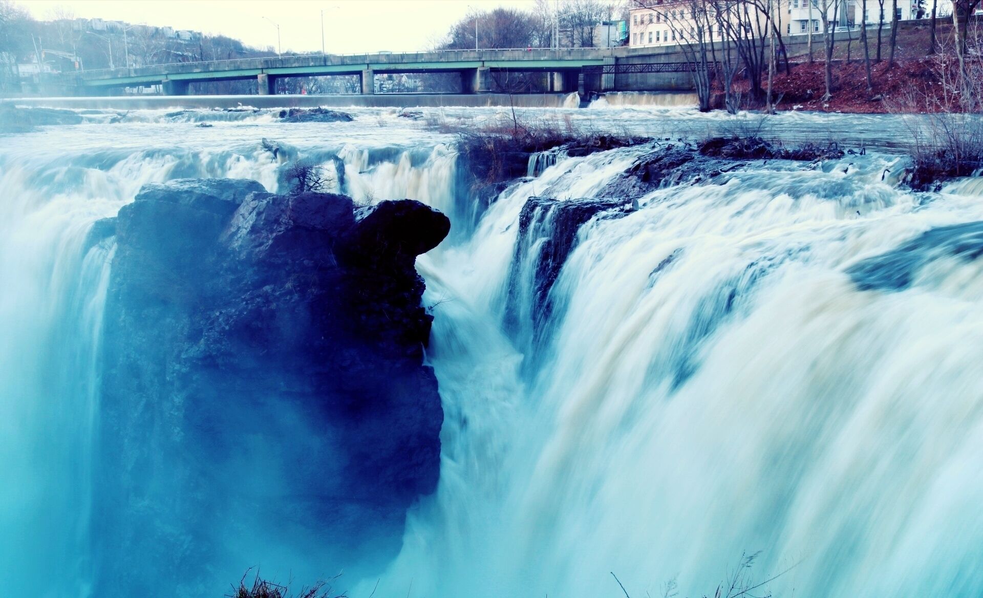 Great falls a a great spot for picks located in Paterson no. All though I could not get the pic I wanted to construction I was able to get a few shot here