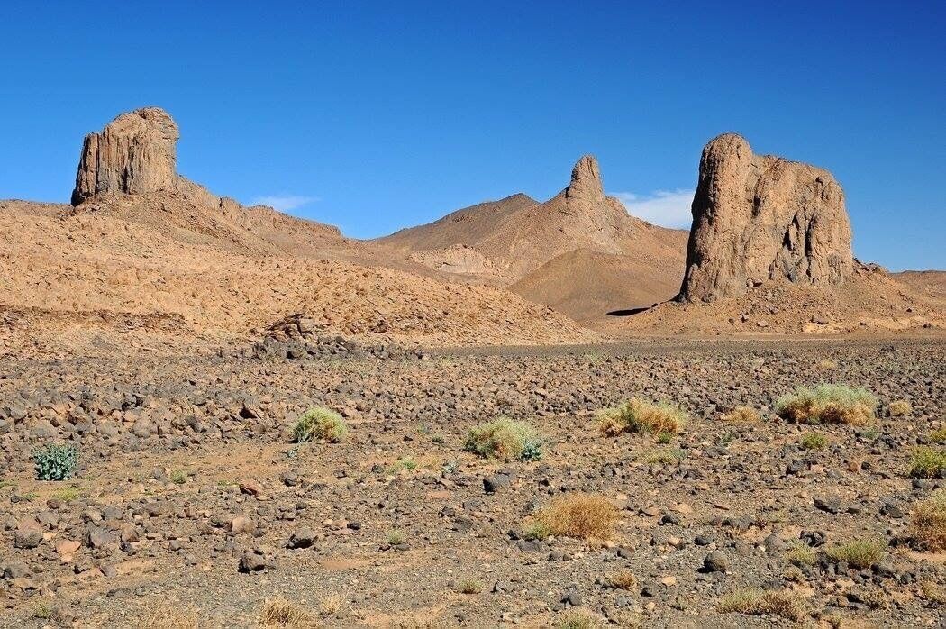 Volcanos necks on the track going to Father Foucault Ermitage 