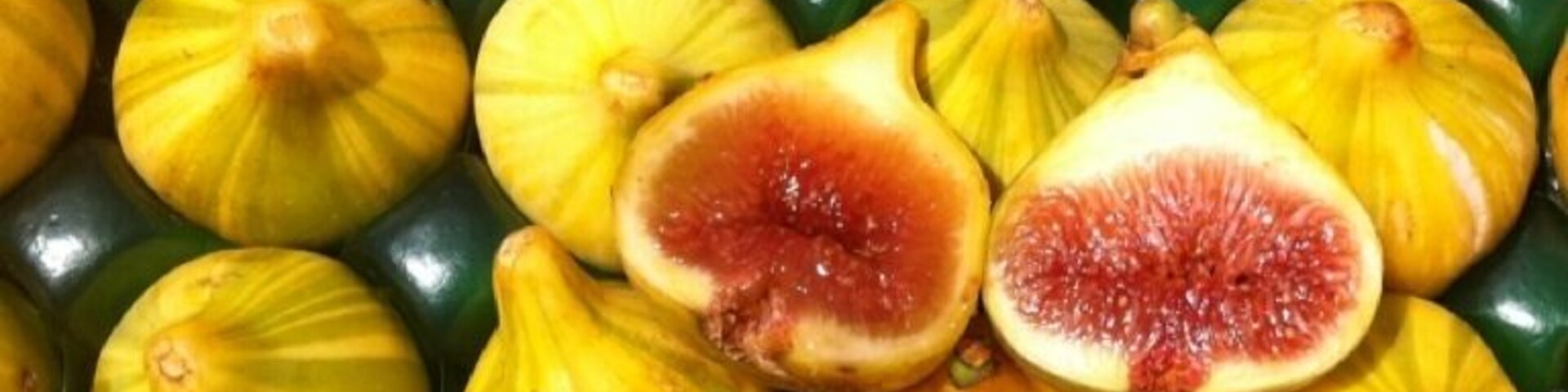 #farmersmarketfinds #eatfresh #fun #figs #naturescandy #yum #Mmm