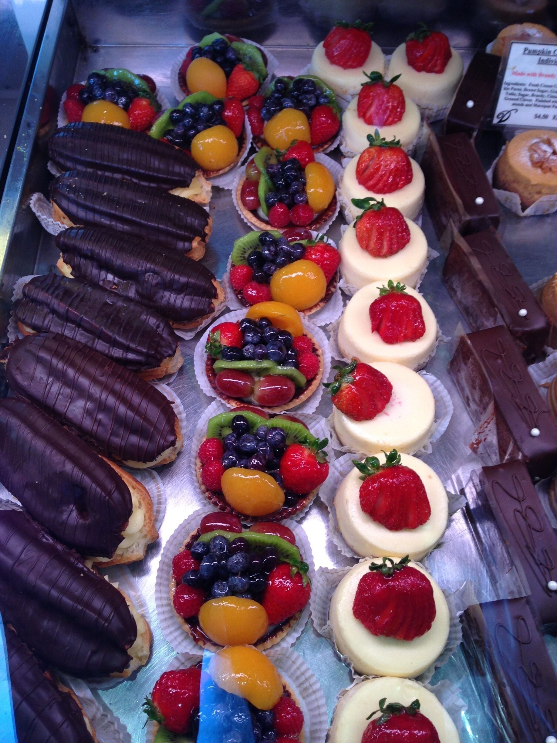 Yummy selection of desserts at Drager's.
#SweetSpot