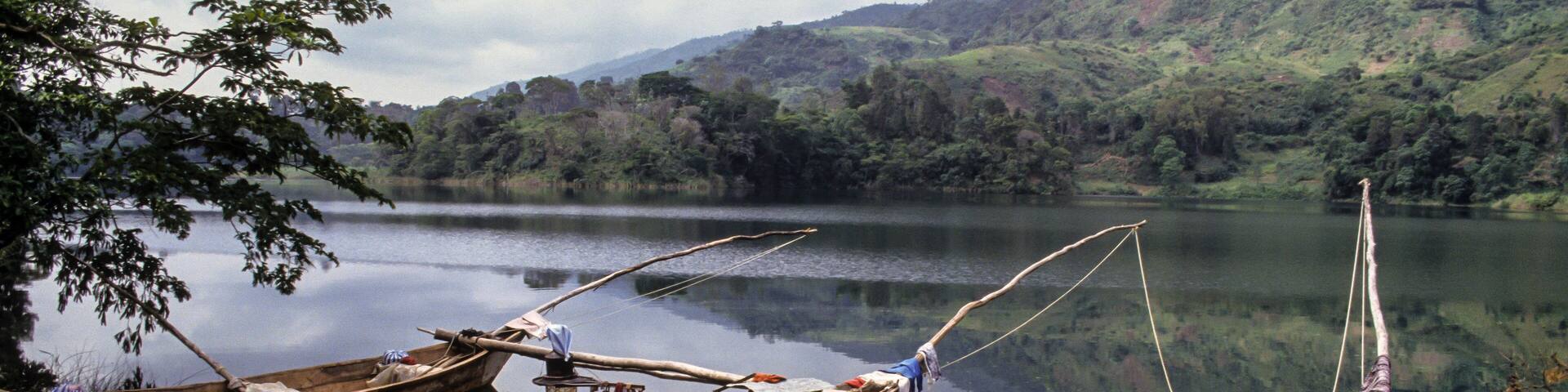 Barque de pêcheurs, Lac Kivu, République démocratique du Congo, Rwanda
