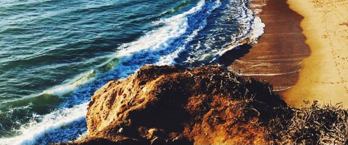 A great little private beach to go with family and away from the crowds from the Santa Cruz Boardwalk.