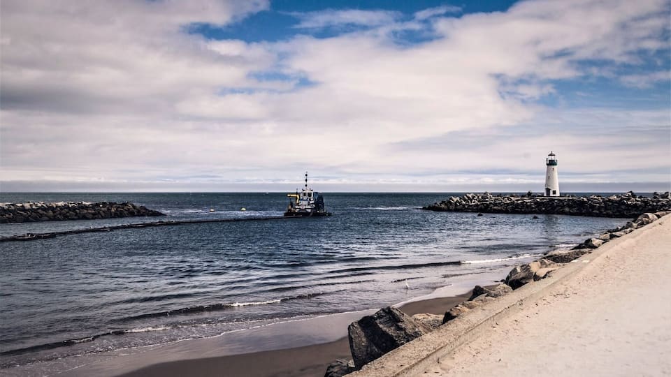 The lighthouse, designed by Mark Mesiti-Miller and constructed by Devcon Construction, Inc., stands 41 ½ feet tall above the level of the west jetty, and 59 ½ feet above the mean low water mark. It weighs 350,000 pounds and is built to withstand a quarter million pounds of wave energy.