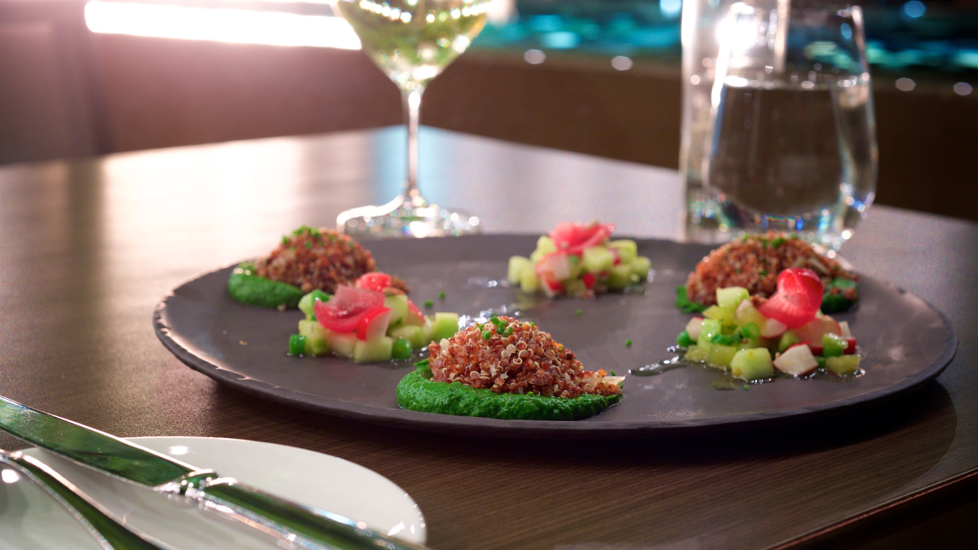 Calistoga que incluye refrescos o bebidas y comida