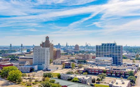 Vuelos baratos desde $228 de Nashville a Beaumont Expedia