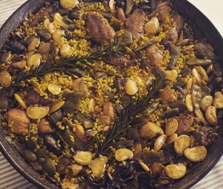 Paella Valenciana #paella #valencia #spanishfood