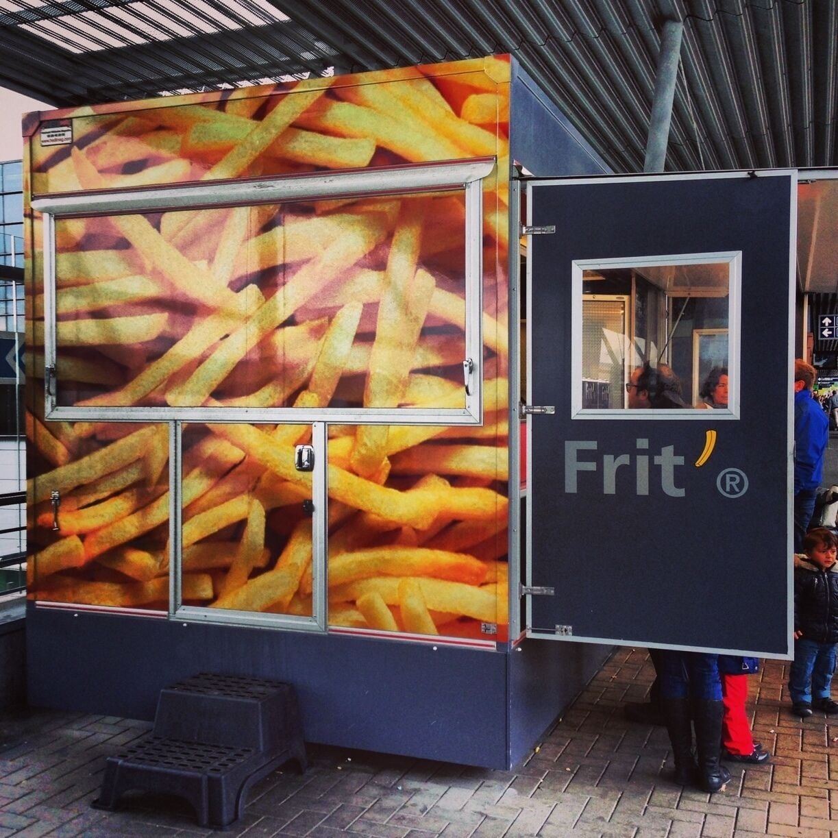 Friterie at Charleroi Airport for lunch the Belgian way.