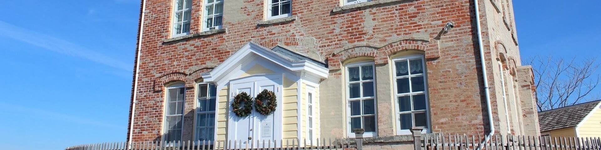 Lighthouse on the Hudson River. #stunningstructures