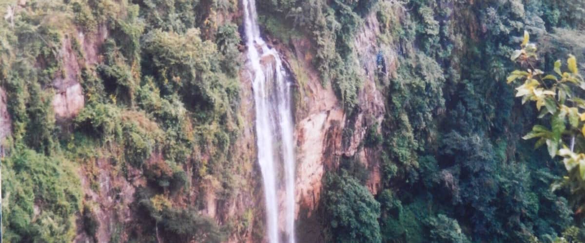 Our destination was this 300 metre waterfall.There was a small cave behind the waterfall that we sat in.It was quite cool looking back through the water.
This walk is close to chtimba .