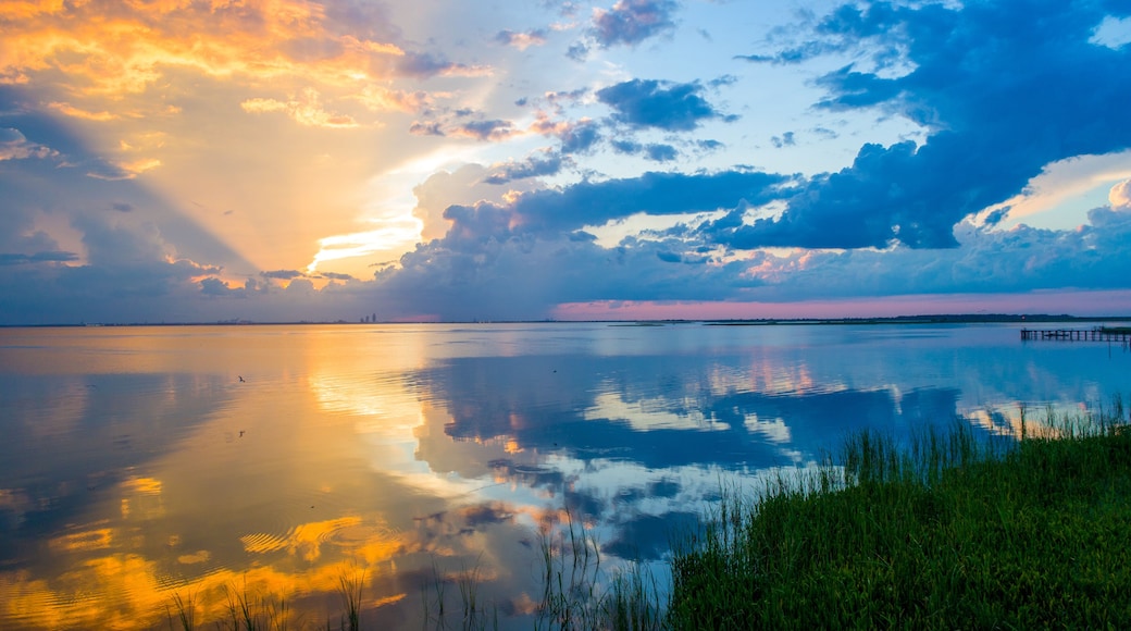 Mobile Bay at dusk