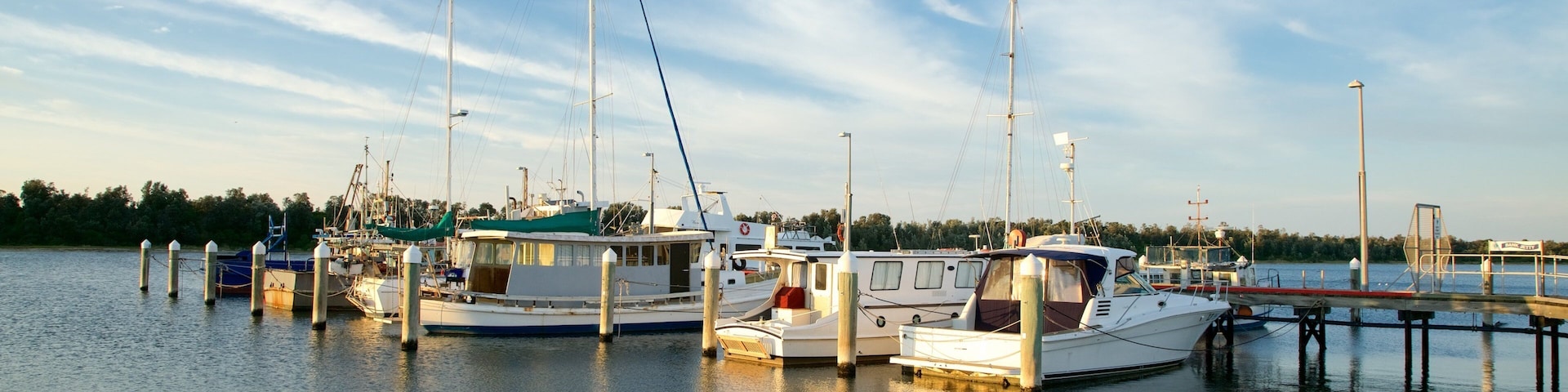 Lakes Entrance featuring a marina and a bay or harbor