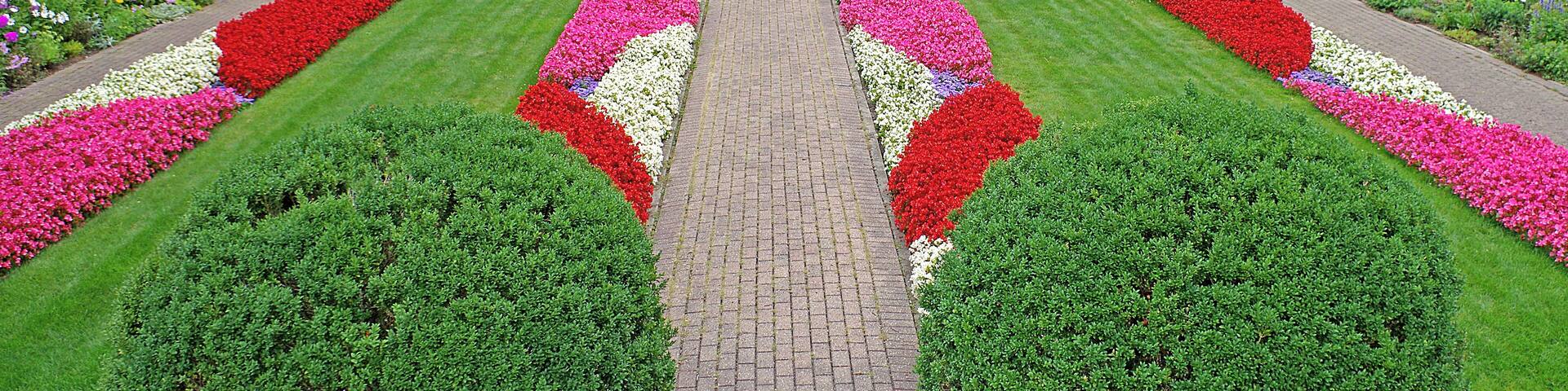The focal point is the 1908 arts-&-crafts home. One of the gardens on the 40 acre estate is this sicken garden. #OnTheRoad