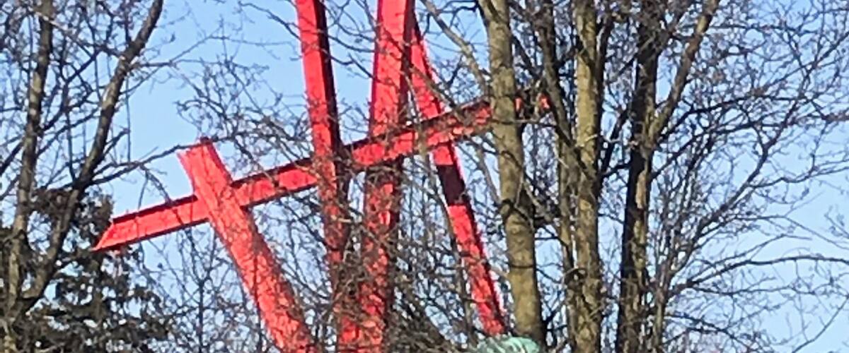 Modern meets traditional, sculptures by #CarlMilles and #MarkDiSuvero
#culture