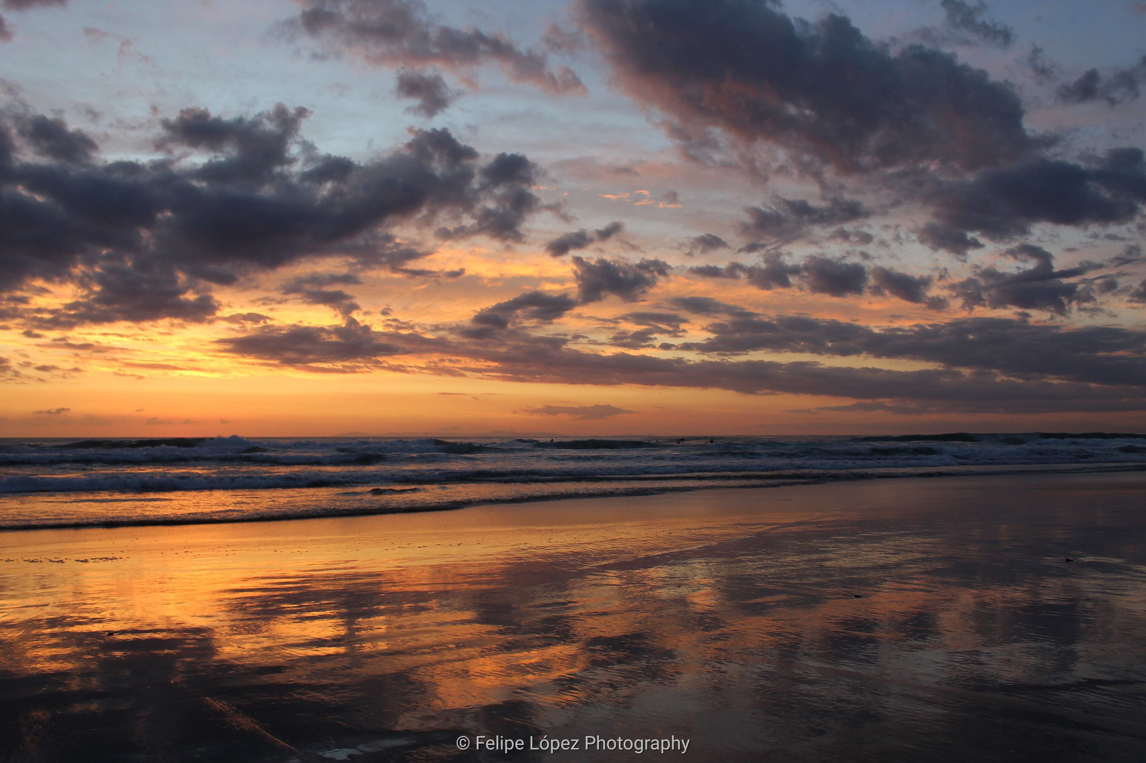 Peaceful moment at Salt Creek beach. Dana Point, California.