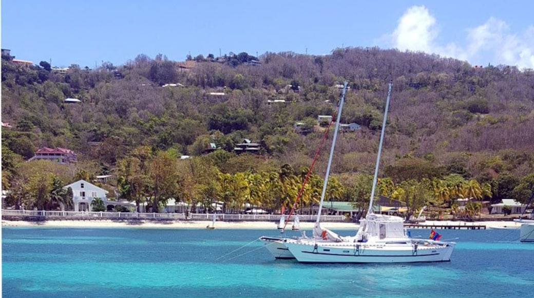 Admiralty Bay, Bequia