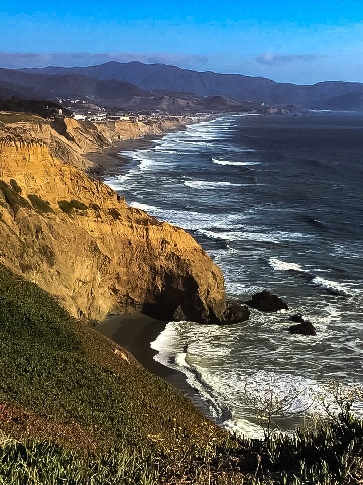#adventure
Mussel Rock Park is known for its rocky coastline, this park boasts sandy beaches, scenic ocean vistas & hiking trails. It’s kid friendly and wheelchair accessible too.