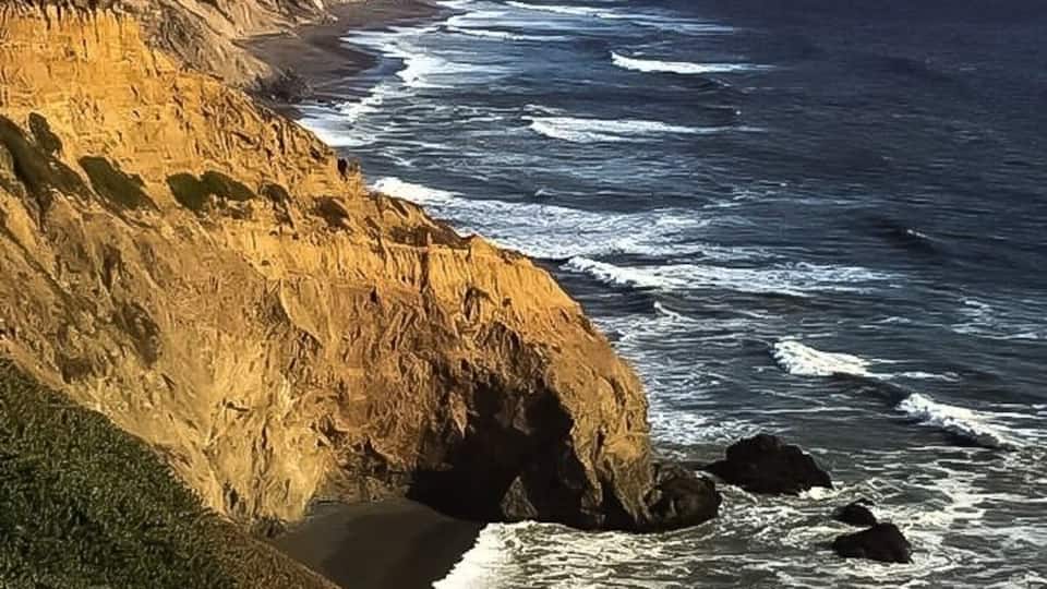 #adventure
Mussel Rock Park is known for its rocky coastline, this park boasts sandy beaches, scenic ocean vistas & hiking trails. It’s kid friendly and wheelchair accessible too.