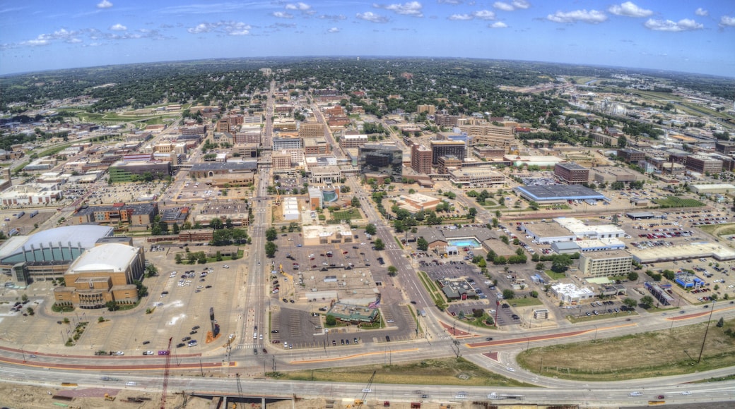 Sioux City is an Urban Center that spans the States of Iowa, South Dakota, and Nebraska