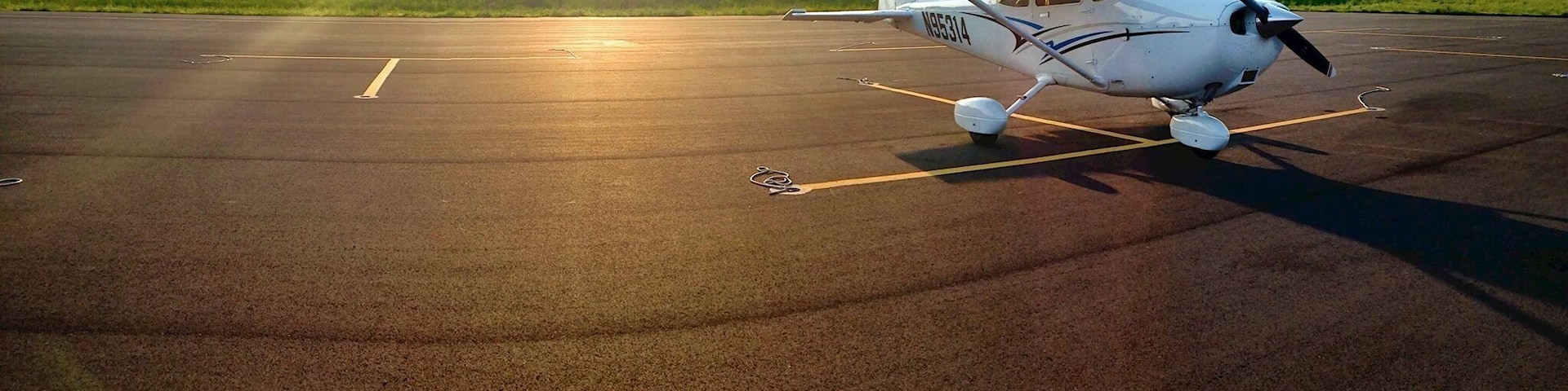 2014 Cessna 172S Skyhawk SP ready for an early morning flight out of Bonham, TX #pilot #plane #fun #Cessna #aviation