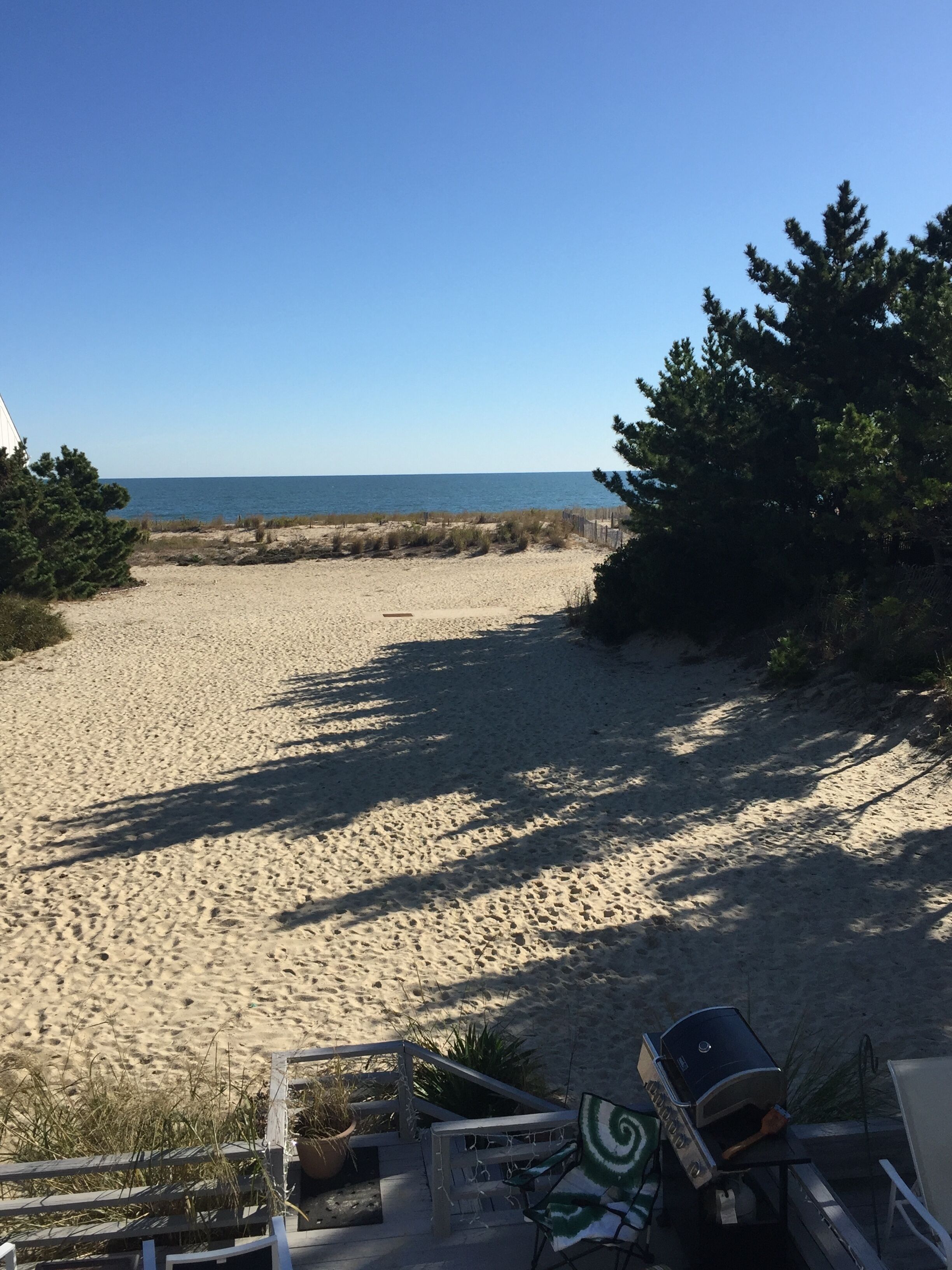 Nice vacation townhome rental for the long weekend in the fall at the Delaware beaches (between Rehoboth Beach and Dewey Beach).